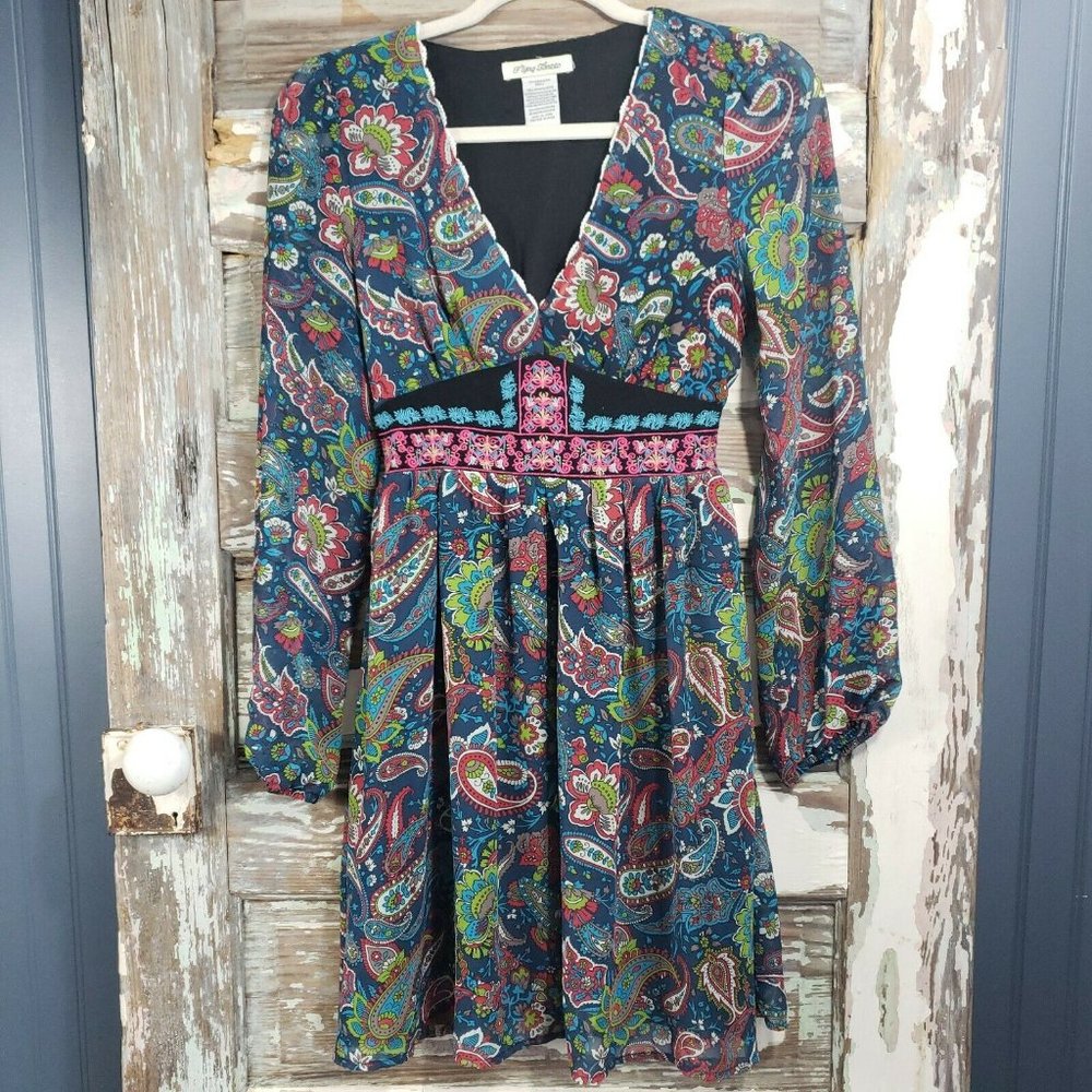Flying Tomato Dress Size Small V-Neck Embroidered